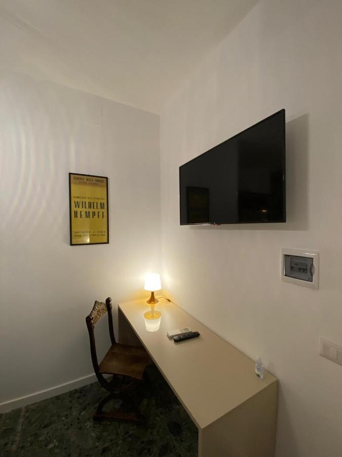Bed and Breakfast Al Teatro Реджо-ди-Калабрия Экстерьер фото